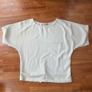 4/$15 Forever 21 contemporary cream top
